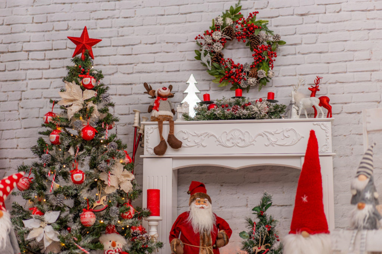 Artificial Christmas Trees: A Hassle-Free Solution for Your Holiday Decor